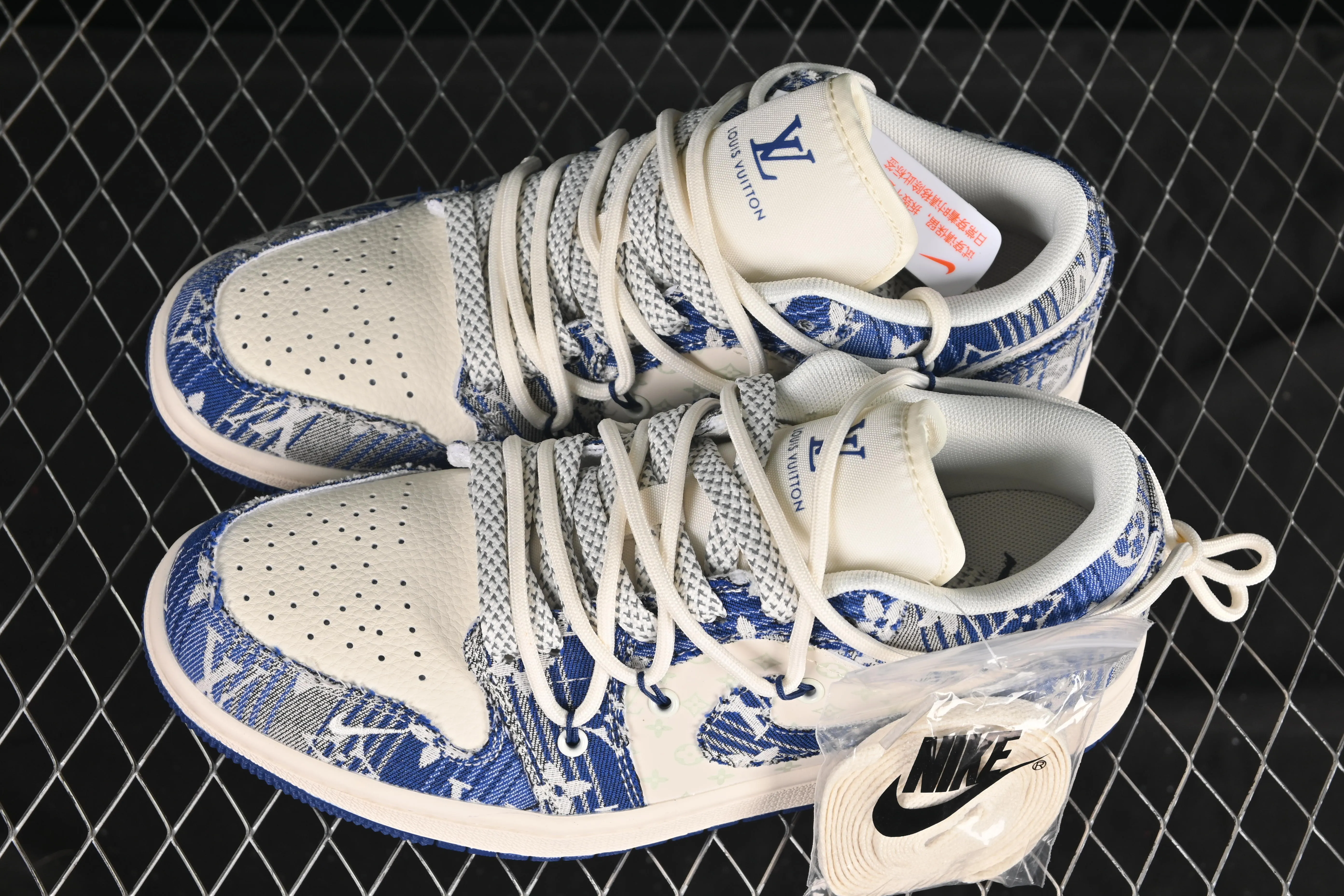 All categories Air Jordan Jordan series basketball shoes Air Jordan 1 Low high-end customized low-top sneakers Air Jordan 1 Low AJ1 Joe 1 LV joint blue floral drawstring high-end customized low-top retro basketball shoes YX5066-373